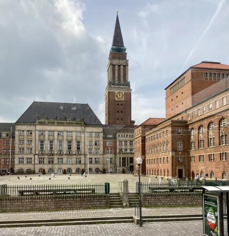 Kiel – Maritimer Charme mit Wasser, Wind und Strand in der Werftstadt und dem Hafen für Kreuzfahrten - (c) Gabi Dräger